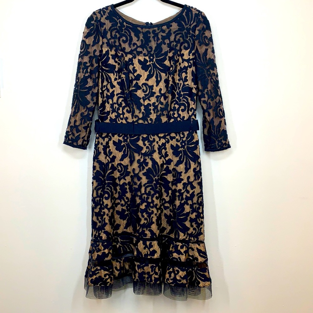 TADASHI SHOJI lace dress